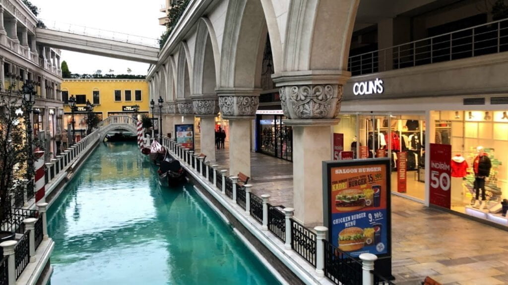 Best Outlet malls in Istanbul- Venezia Mega Outlet