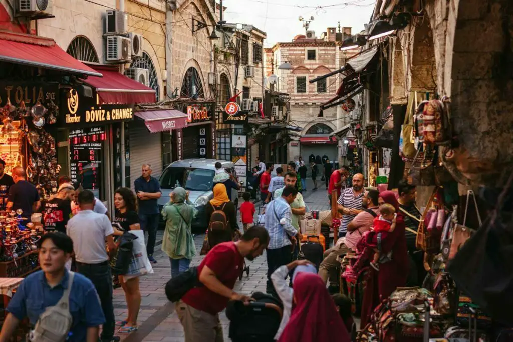 Shops-in-the-grand-bazaar