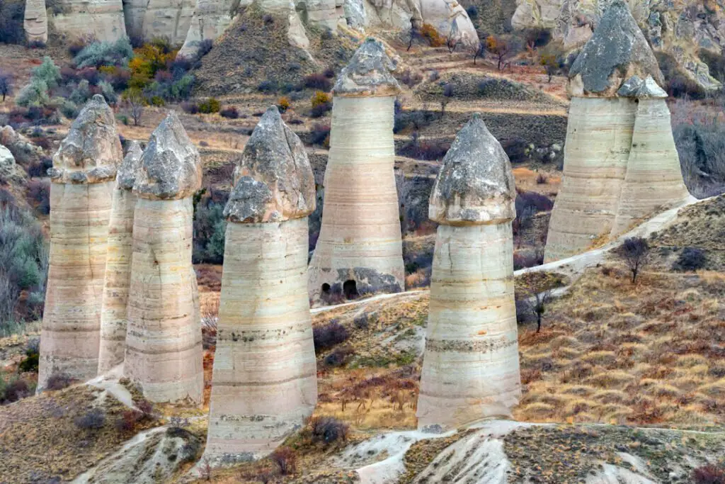 amazing-rocks-in-love-valley-in-cappadocia-goreme