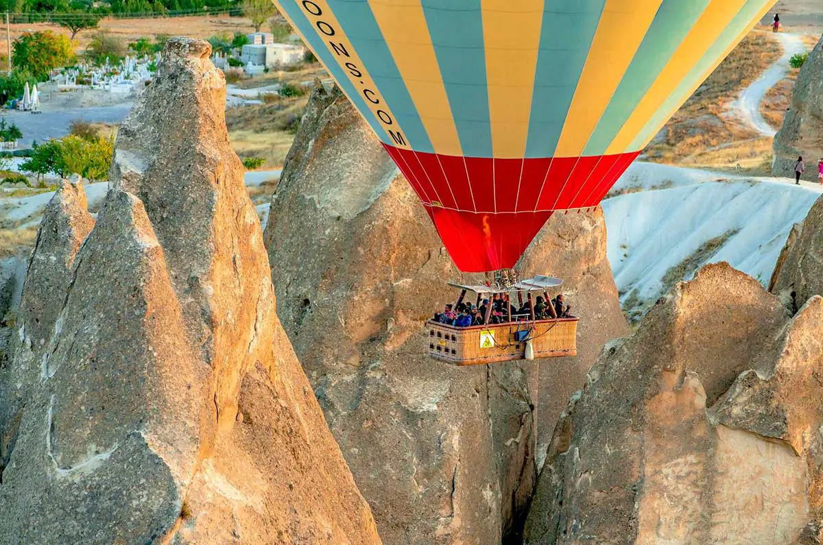 How many passengers are in a hot air balloon?