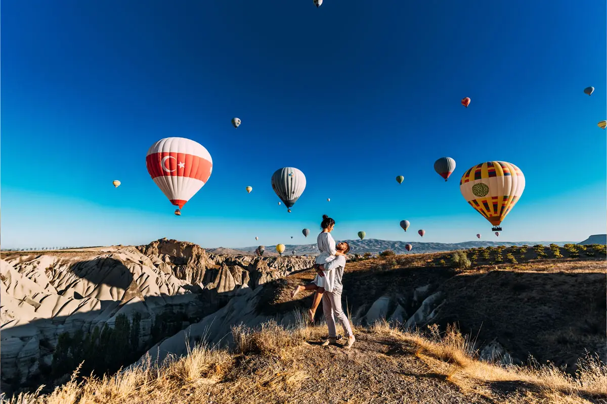 What-is-unique-about-Cappadocia-hot-air-balloon-ride
